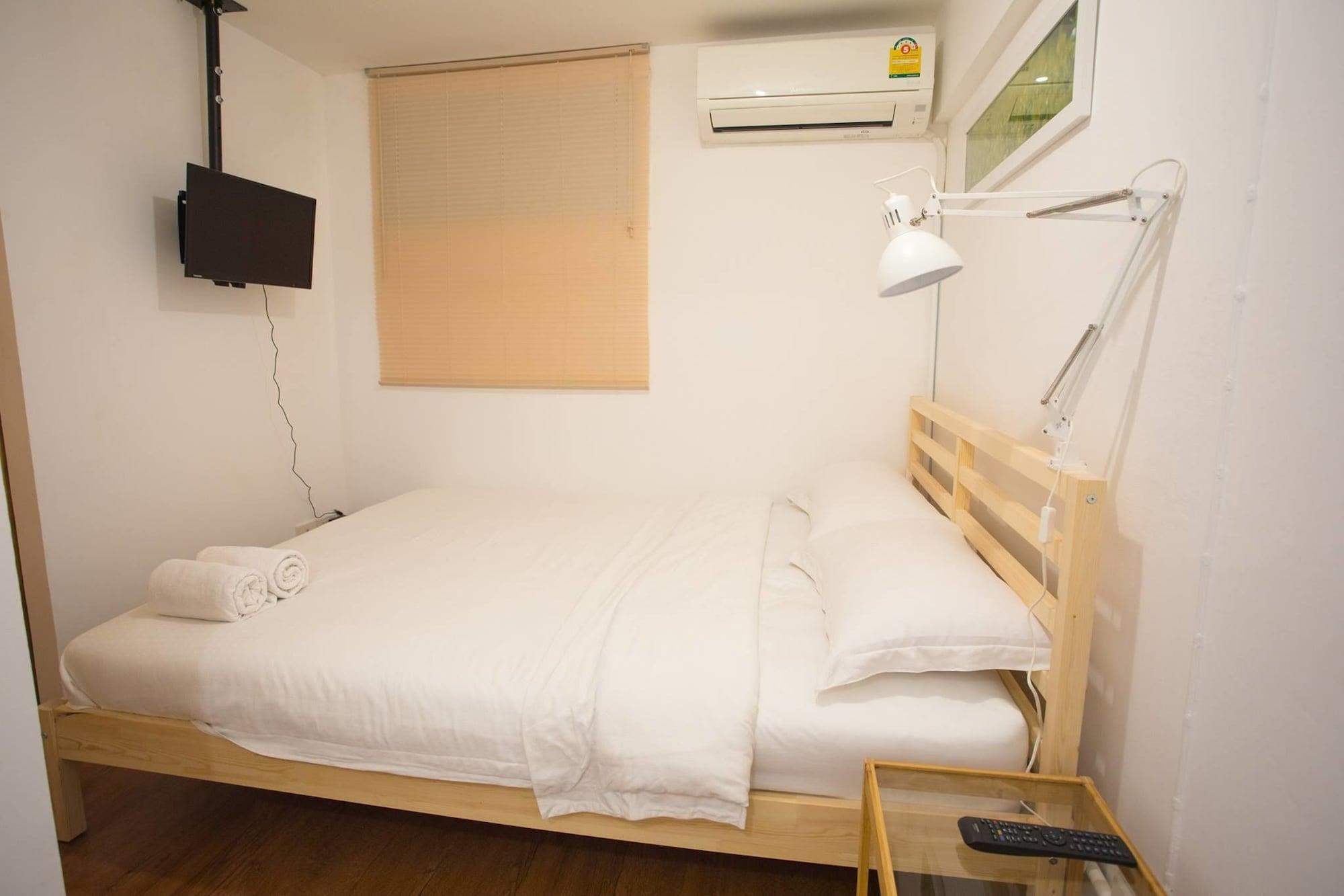 Les Fleurs Bangkok Hostel Экстерьер фото