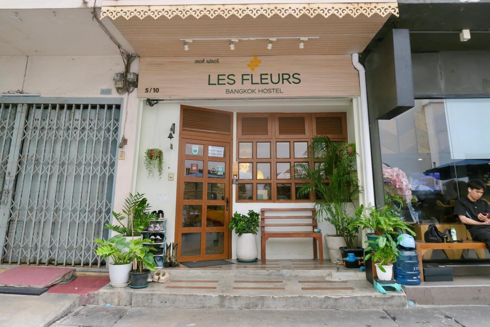 Les Fleurs Bangkok Hostel Экстерьер фото